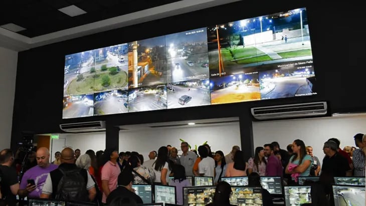 El centro de control de 1816 Seguridad en Saenz Peña utiliza C-Control